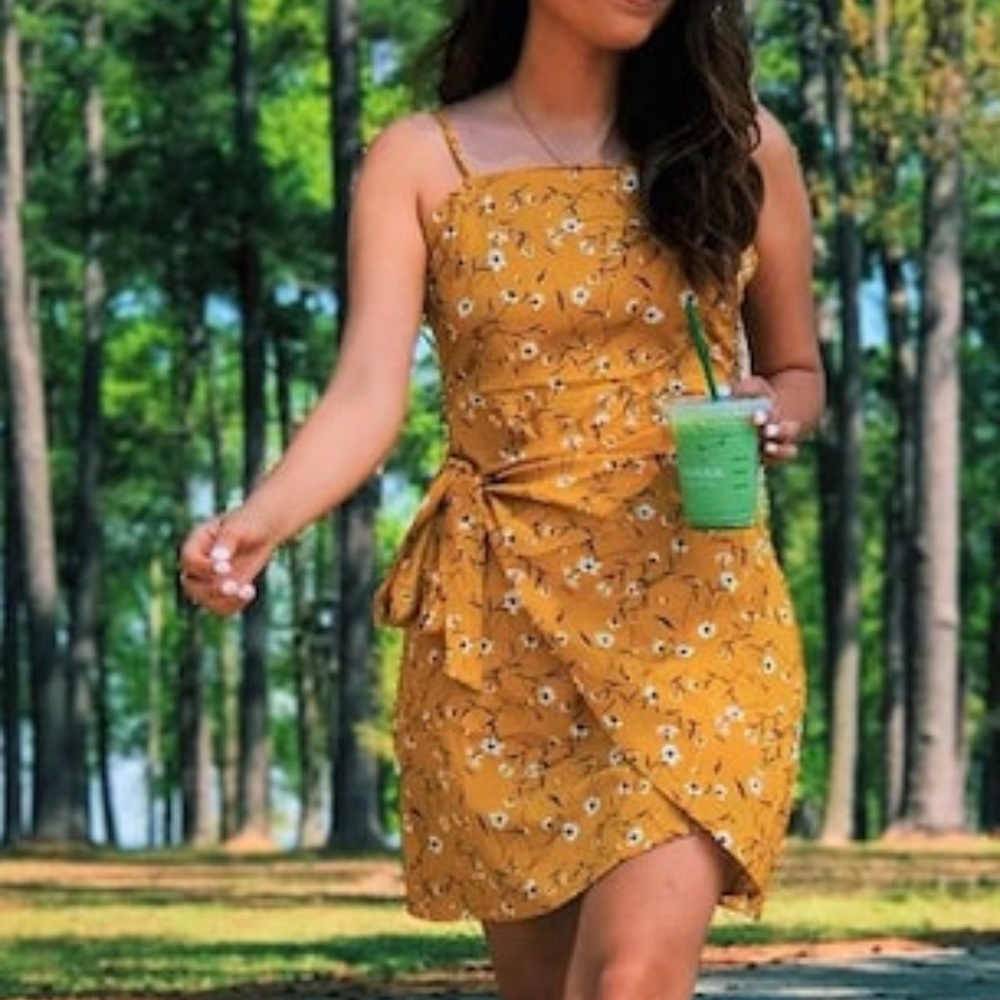 Open Back Wrap Daisy Print Cami Dress